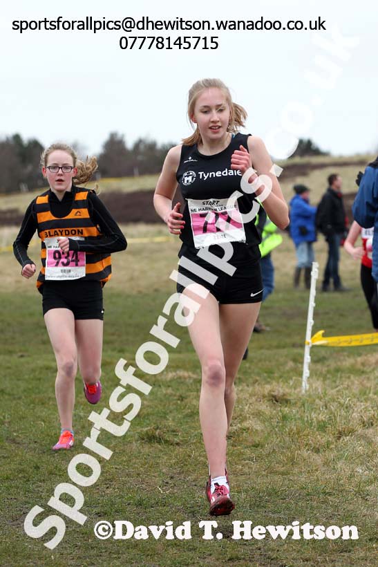 Girls under-15s Start Fitness NEHL, Wrekenton, Gateshead. Photo: David T. Hewitson/Sports for All Pics